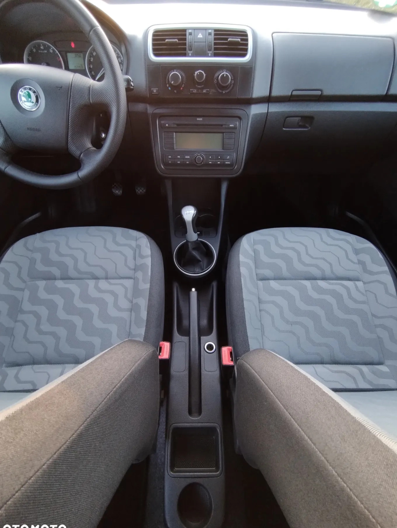 Skoda Fabia cena 15900 przebieg: 190000, rok produkcji 2008 z Ćmielów małe 667